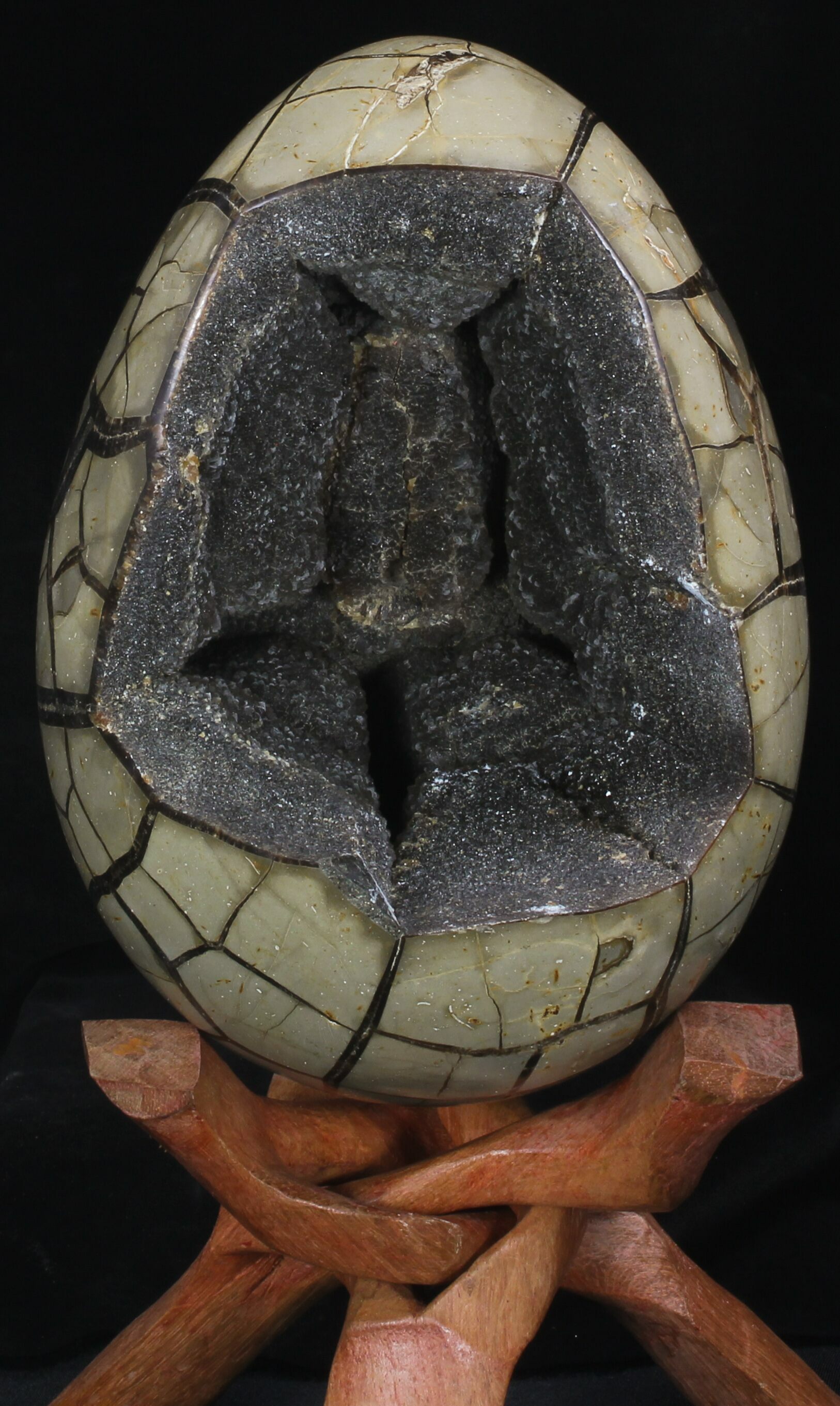 8.4" Septarian "Dragon Egg" Geode Removable Section For Sale (33723
