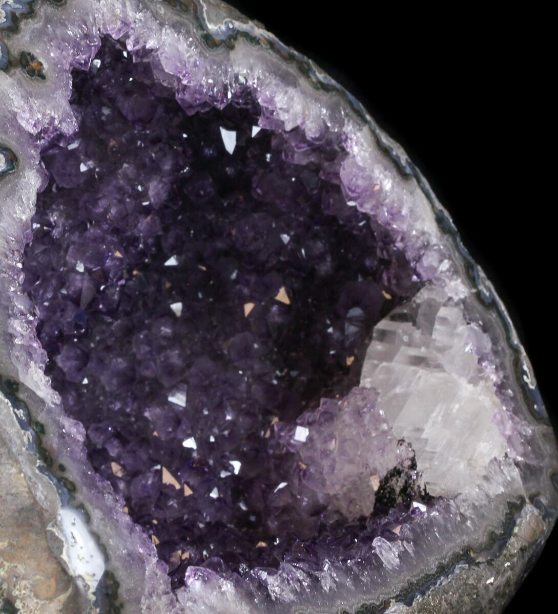 10.6" Amethyst Crystal Geode with Calcite Crystal For Sale (37727